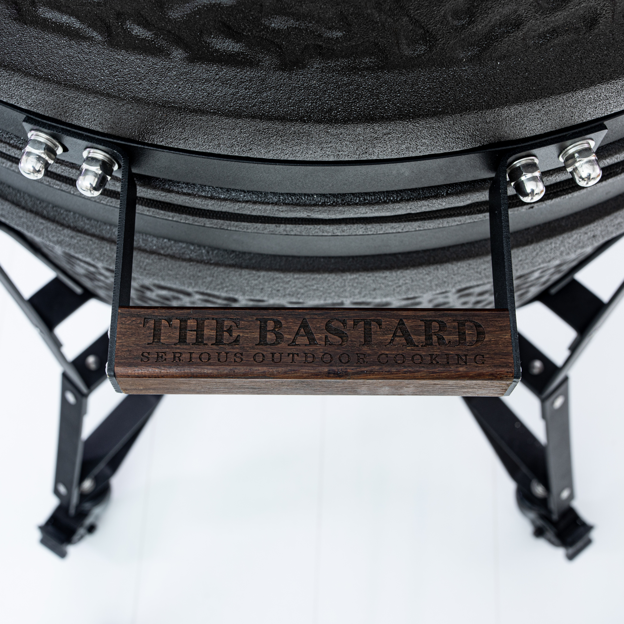 Keraamiline grill Bastard Urban XL 27" Complete